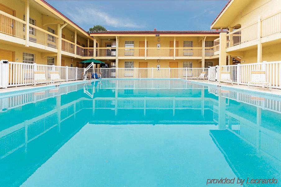 Days Inn By Wyndham Jacksonville Baymeadows Dış mekan fotoğraf
